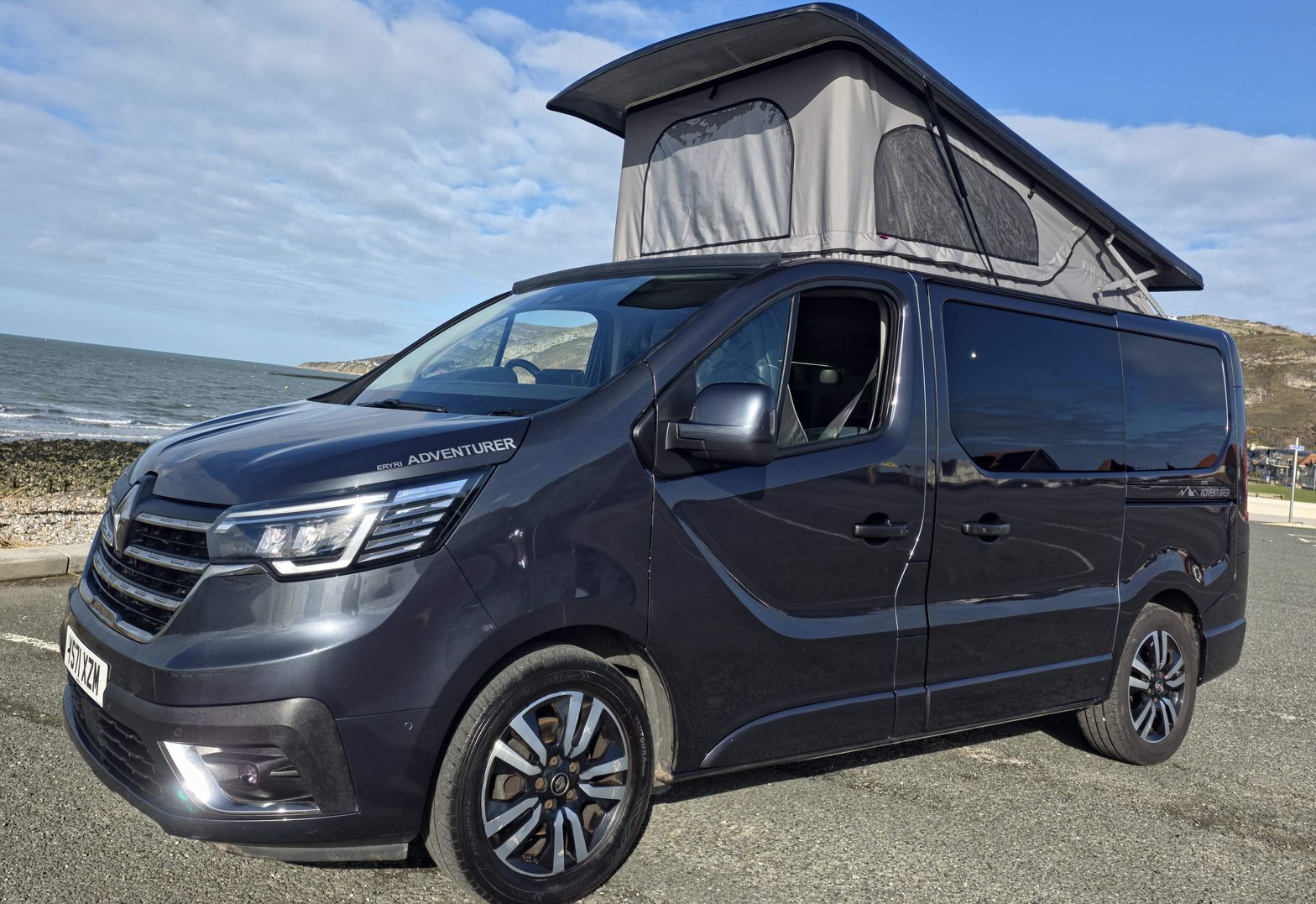Renault Trafic Campervan - 2021 New Shape Sport SWB - Thumbnail 3