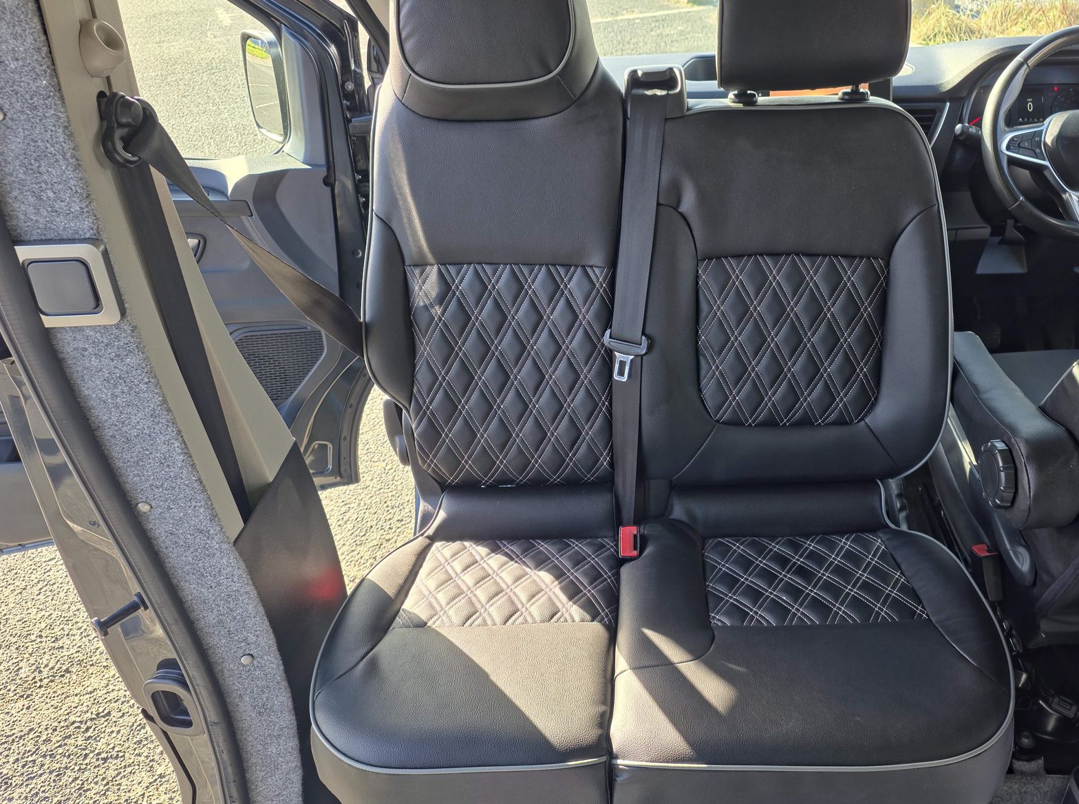 Renault Trafic Campervan - 2021 New Shape Sport SWB - Thumbnail 11