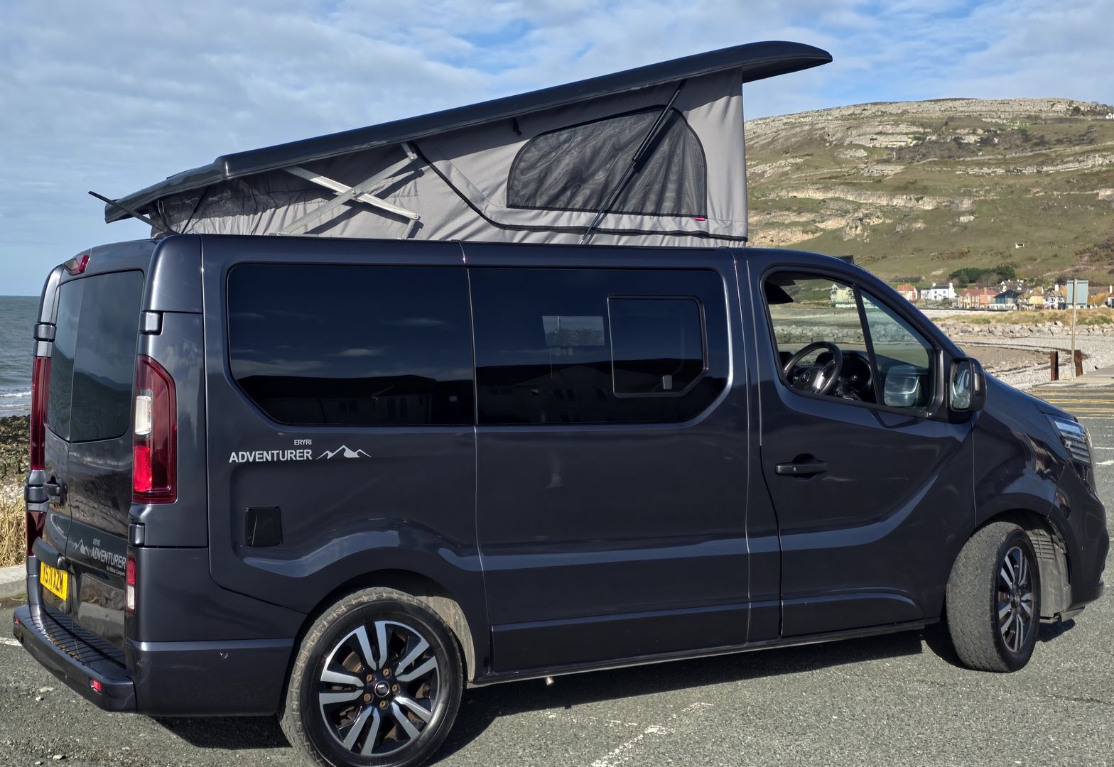 Renault Trafic Campervan - 2021 New Shape Sport SWB - Thumbnail 17