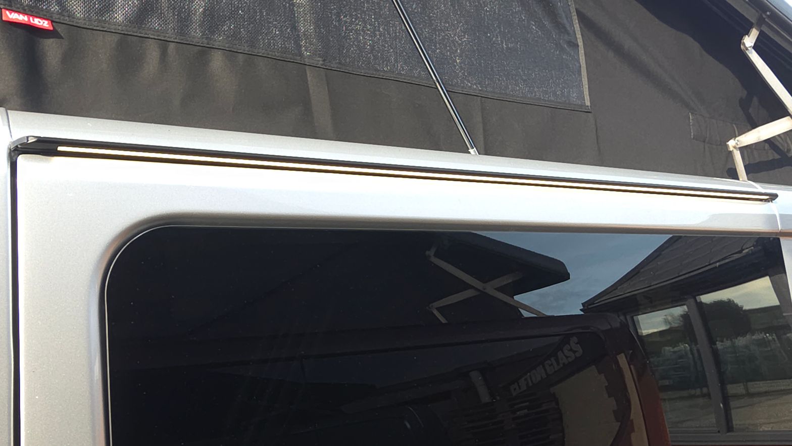 2016 Renault Trafic Sport SWB Campervan - Thumbnail 13