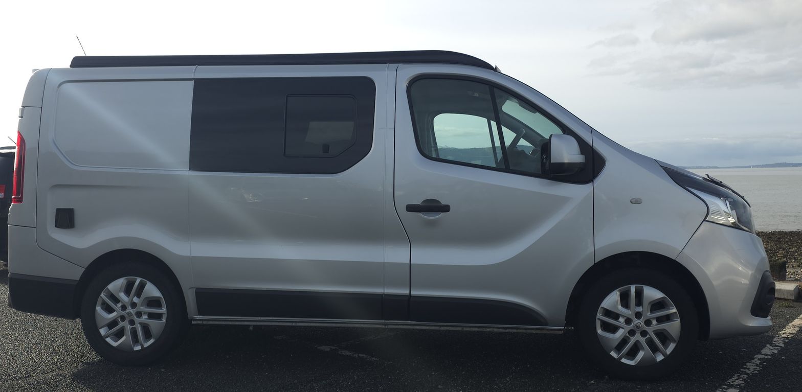 2016 Renault Trafic Sport SWB Campervan - Thumbnail 21