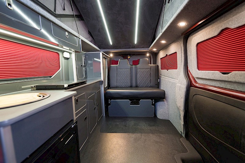 Renault Trafic Campervan - 2025 Eryri Adventurer Extra LWB 4 Berth