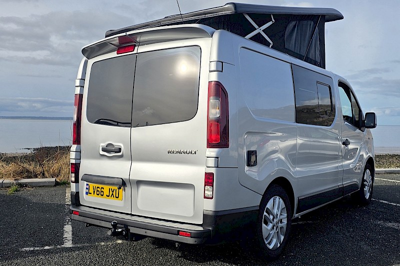 Renault Trafic Campervan - 2016 Sport SWB